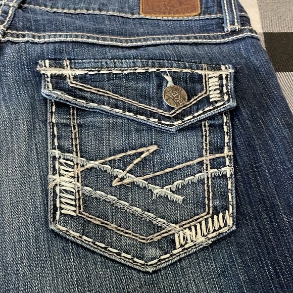 Buckle BKE Culture Cropped Capri Jeans Size 30 x 26 Stretch Metallic Flap Pocket - Picture 4 of 13